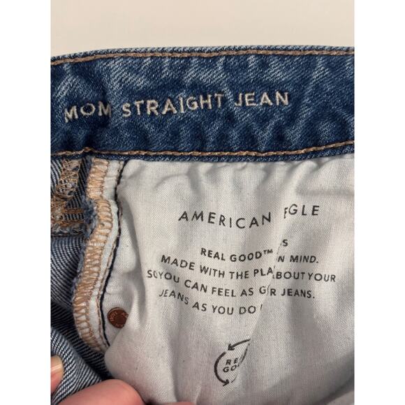 American Eagle 90's Festival Mom Straight Ripped Distressed Stretch Jeans Size 4 - Picture 6 of 10